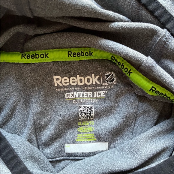 Chicago Blackhawks Reebok hoodie - Picture 2 of 4